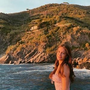 Meet your Posher, Juliett